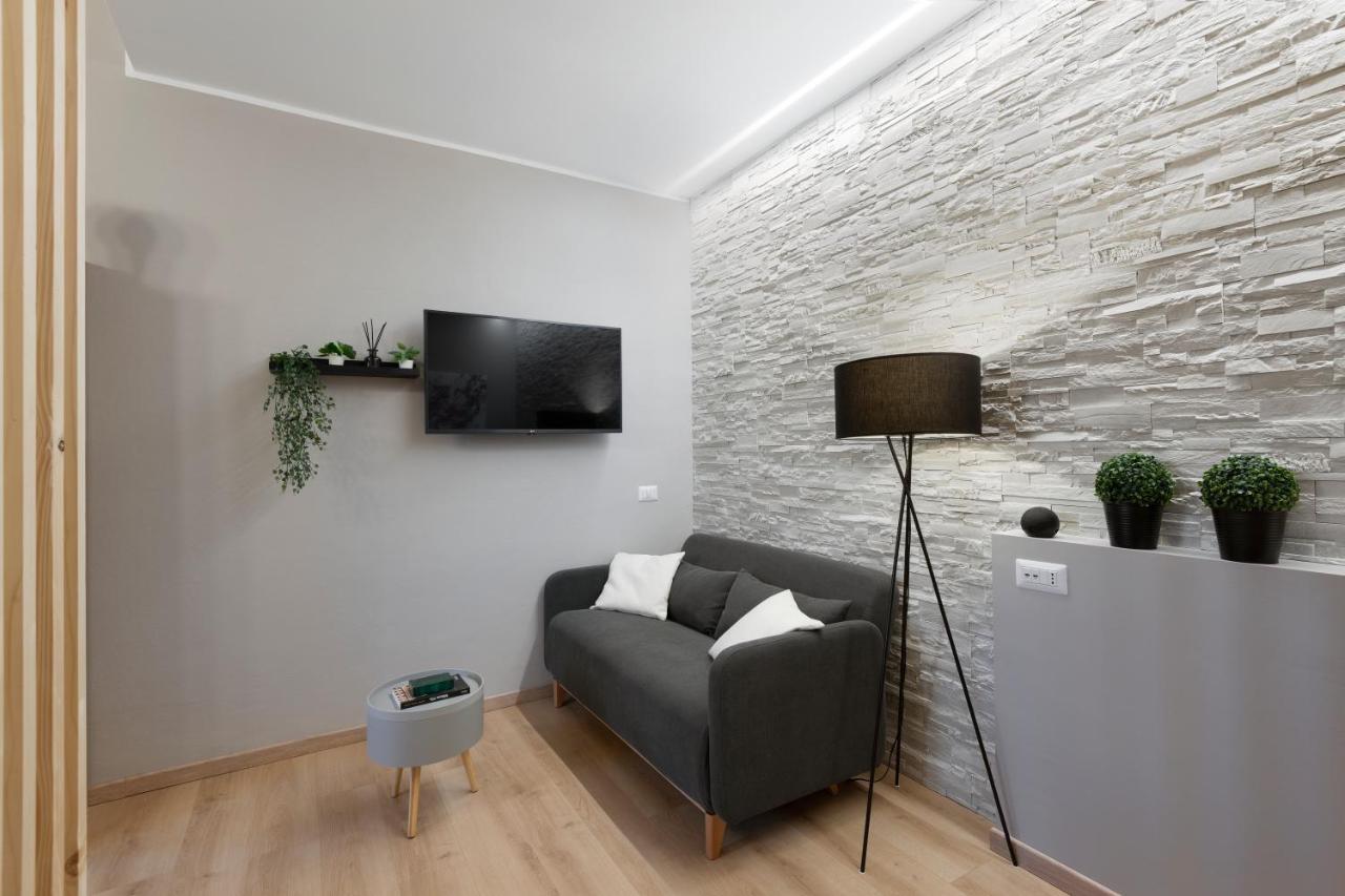 Super Modern And Design Apartment, A Due Passi Dai Navigli Milán Exteriér fotografie
