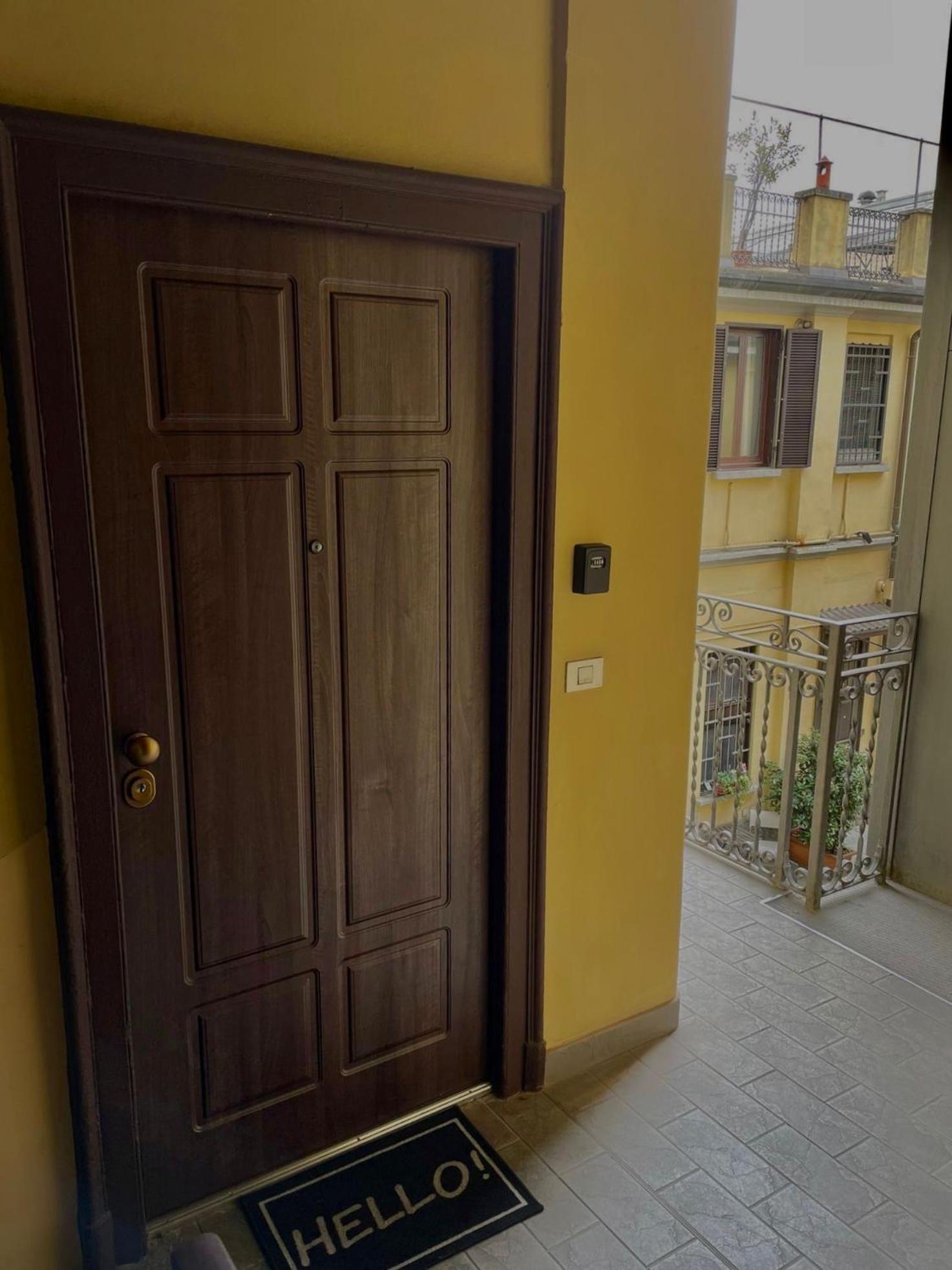 Super Modern And Design Apartment, A Due Passi Dai Navigli Milán Exteriér fotografie